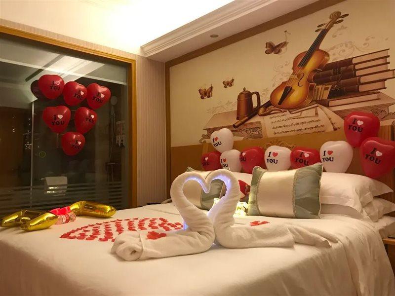 Vienna Hotel Banxuegang Road Shenzhen Exteriör bild